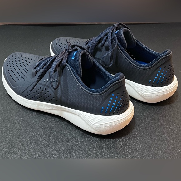 Crocs LiteRide Pacer SZ 11 - Picture 4 of 7